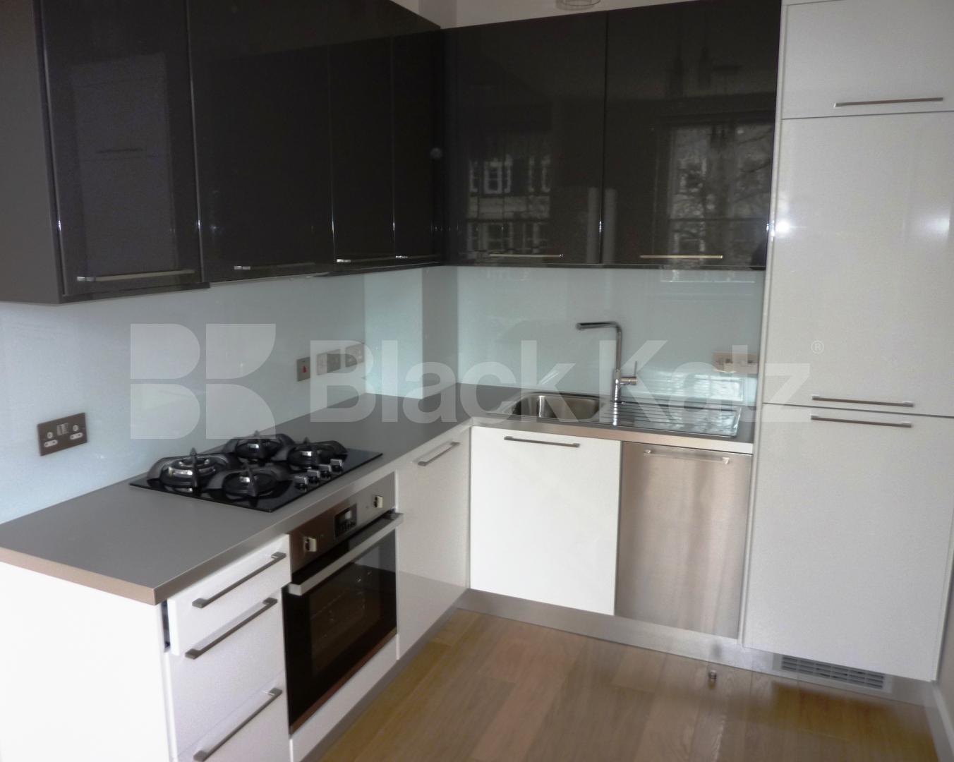 			NEW INSTRUCTION!, 1 Bedroom, 1 bath, 1 reception Flat			 Sutherland Avenue, MAIDA VALE